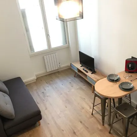 Apartment Hyper Centre : Deco Atelier Ou Mezzanine